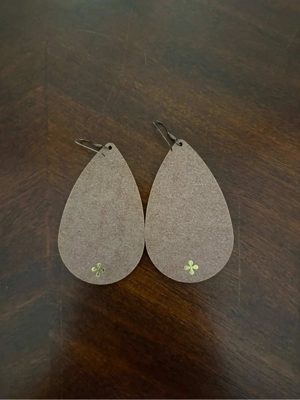 Nickel and suede rose gold tear drops